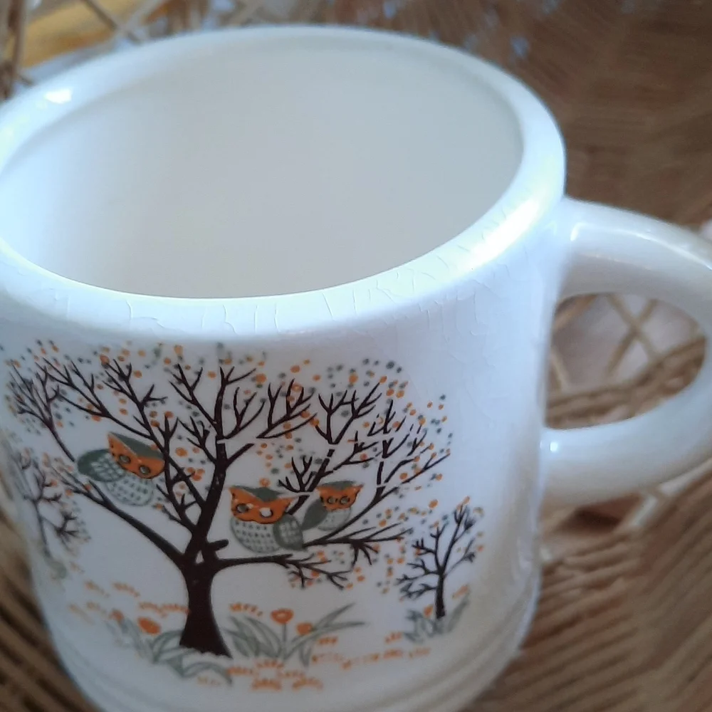 Trio of Vintage Owls in a Tree small mugs - Picture 4 of 11